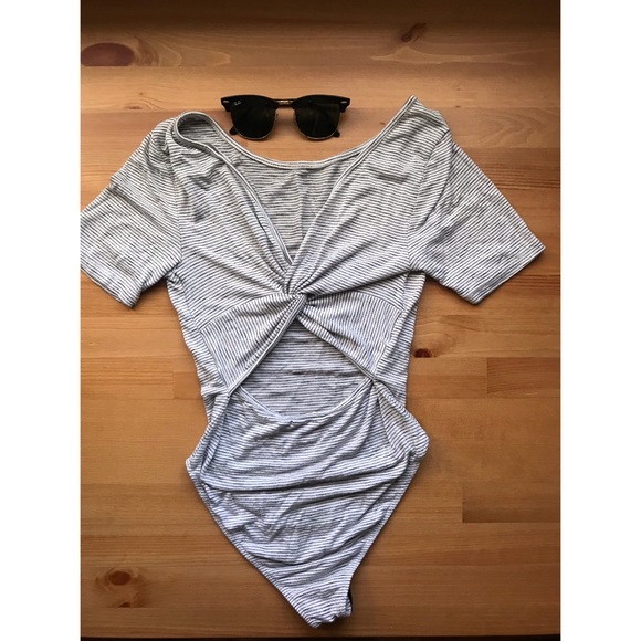 Lush Tops - ▪️Knotted Back Bodysuit